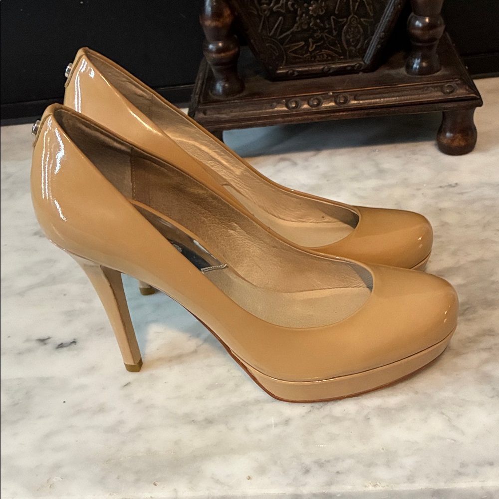 Michael Kors Nude Patent Leather Platform Pumps - Picture 5 of 8